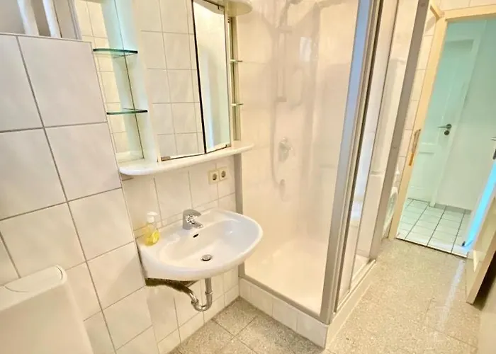 Gemuetliches Wg-zimmer 5, Zentral In Daire